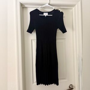 NWT  Olive & Oak   Black Ribbed Short-Sleeve Midi Sweater Dress - PS / SP